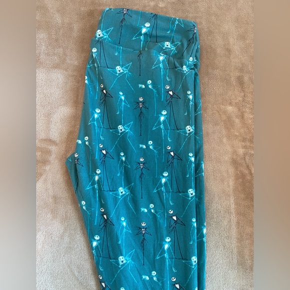 LuLaRoe Pants - Talk & Curvy LuLa Roe Nightmare Before Christmas Leggings